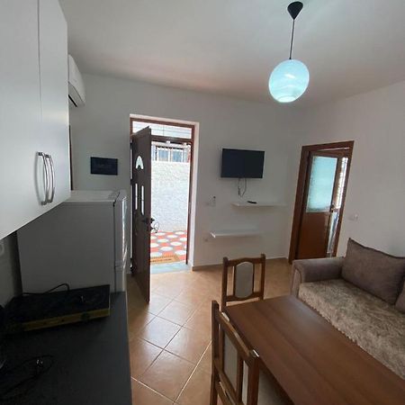 Appartamento Dangolli House Vlorë Esterno foto
